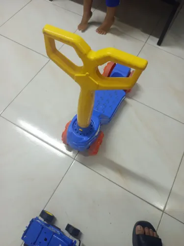 Patinete de 4 rodas