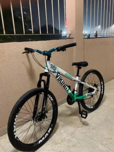 Bike Bicicleta viking aro 26