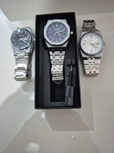 3 relógios preço de um.  