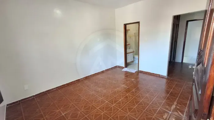 CASA À VENDA NO PONTO NOVO