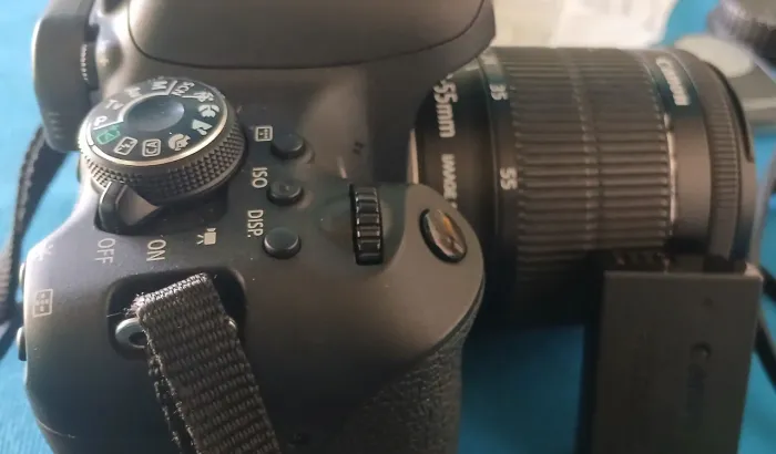 Canon T6i com assessórios