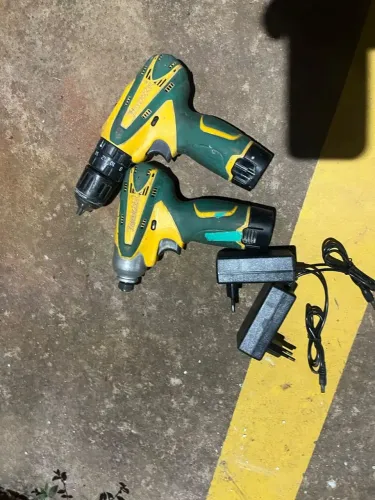 Parafusadeira/furadeira + parafusaddira de impacto