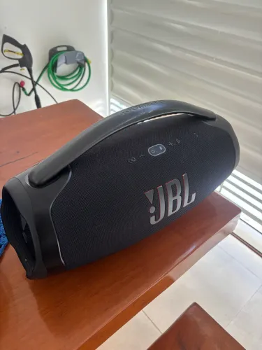 BOMBOOX 3 
