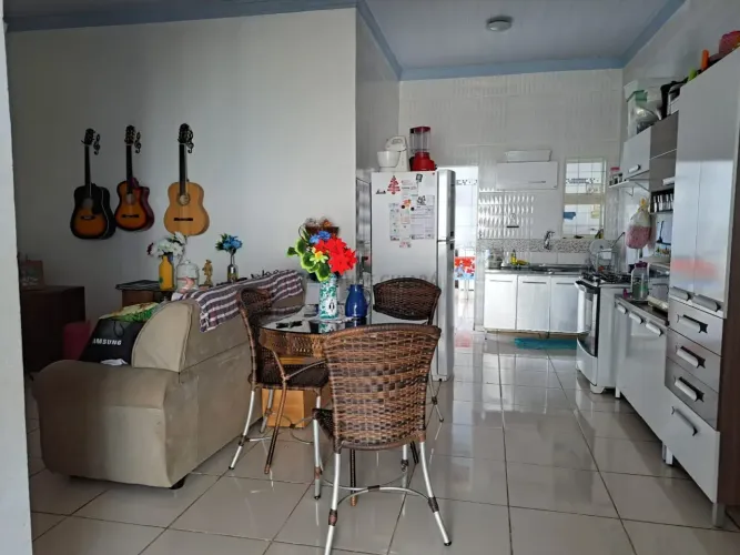 casa no bairro centro sul da cidade de CuiabáMT