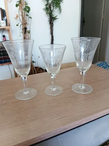 Vendo tacas de cristal de vinho