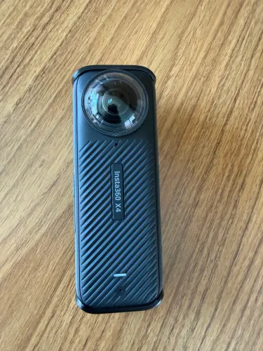 Câmera Insta 360 x4