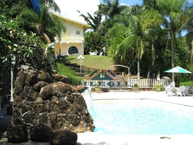Casa à venda no Condomínio Nova Suíça - Valinhos/SP