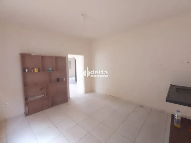 Casa disponível para locação no bairro Nova Uberlândia em Uberlândia-MG