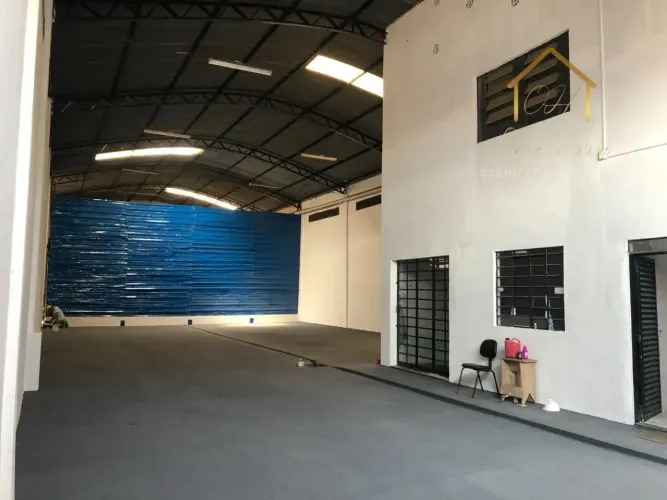 IBarracão Disponível para Locação na Região Centro Sul - Várzea Grande.