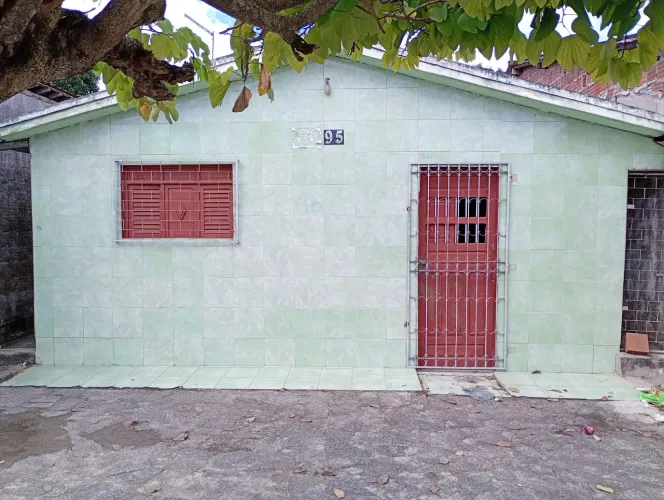Vende-se casa