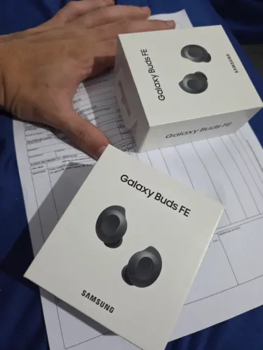 Samsung Galaxy buds FE