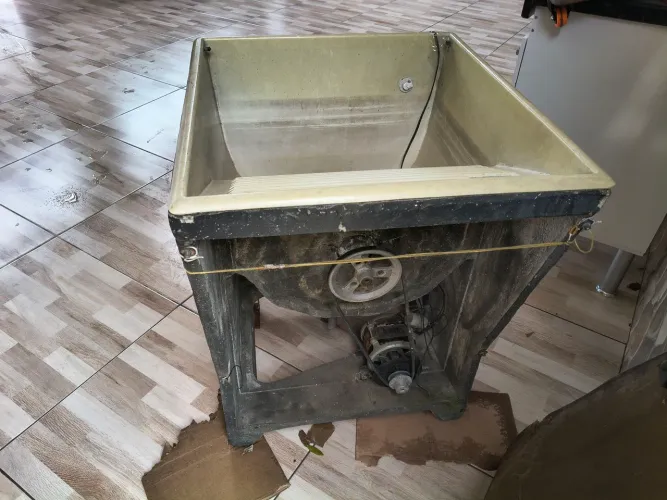 TANQUINHO DE CIMENTO (MOTOR) 