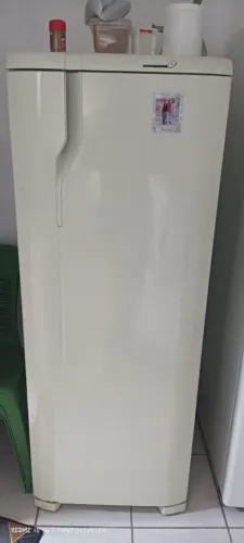 Geladeira Eletrolux F.F R$ 500