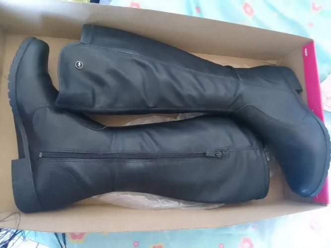 Bota Dakota salto baixo cano alto tamanho 39