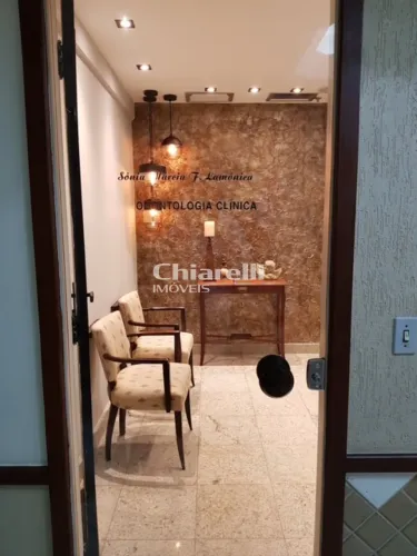 Sala c/ 38 m² e c/ garagem c/ clinica dentária montada, em Icaraí | Chiarelli Imóveis