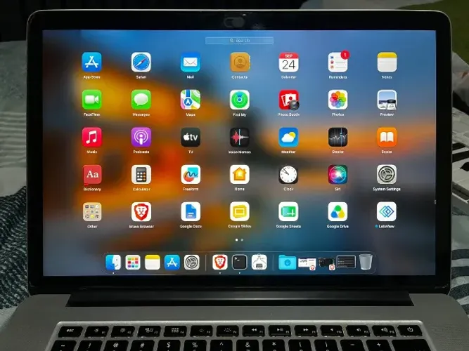 MacBook Pro Retina 15" 2015 i7 16GB RAM 256GB SSD (Tela Impecável)