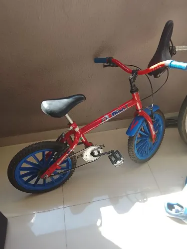 Vendo bicicleta aro 16 em ótimo estado