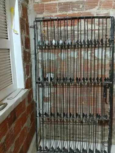 Portão gradeado novo