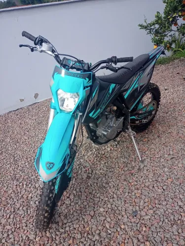 Moto de trilha kingger KR 250