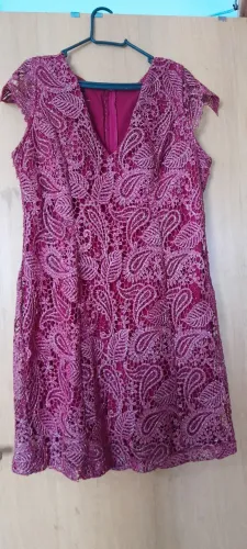 Vestido de renda marsala 