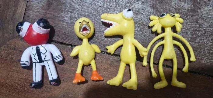 Bonecos Roblox