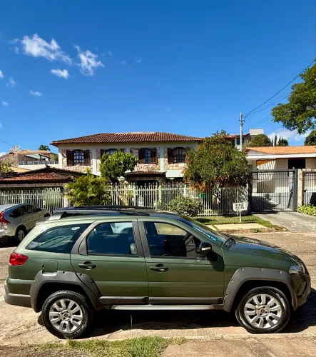 Fiat Palio Weekend Adventure Locker 1.8 Flex 2015