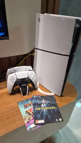 Playstation 5 - 1 TB (usado poucas vezes)