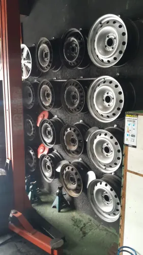 Rodas pneus novos e usados compra venda e troca na Império * 