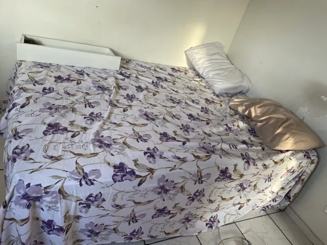 Vendo cama de casal