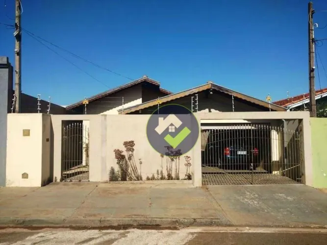 Casa com 2 dormitórios à venda, 125 m² por R$ 295.000,00 - Jardim Brasília - São Manuel/SP