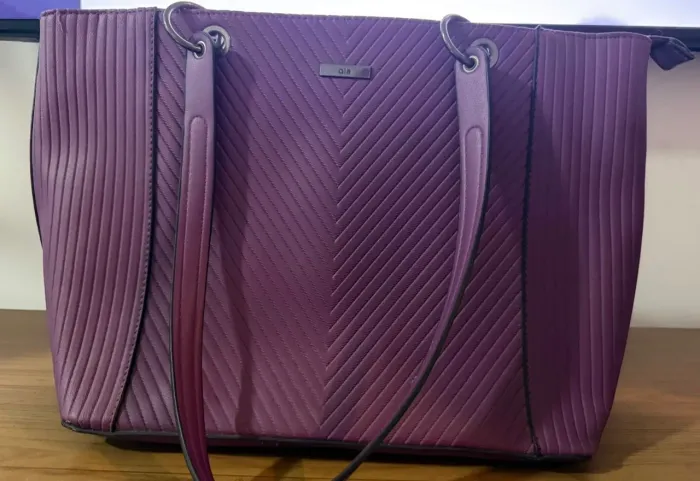 Bolsa roxa grande
