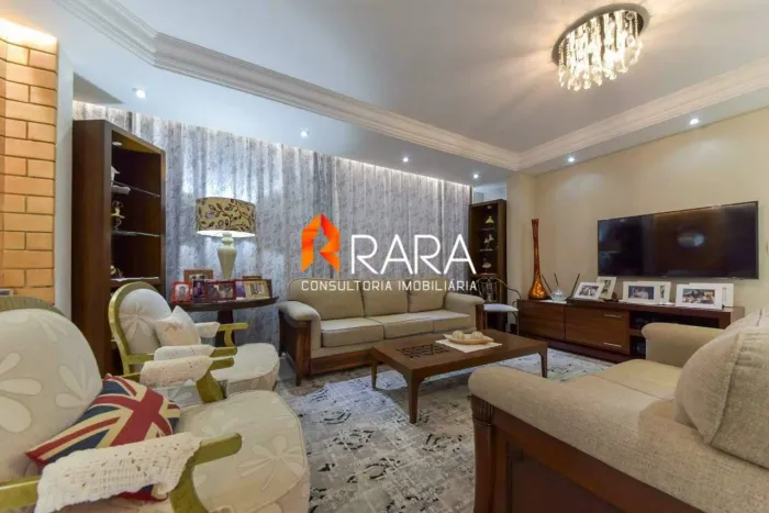 Sobrado á Venda, 3 suítes, 243m², R$ 1.900.000,00, Nova Petrópolis, SBC/SP.