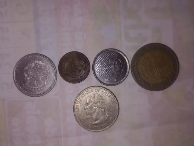 Vendo essas moedas...
