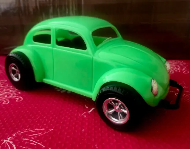 Fusquinha Base Vintage Anos 70 - Peça Rara para Colecionadores e Customização!