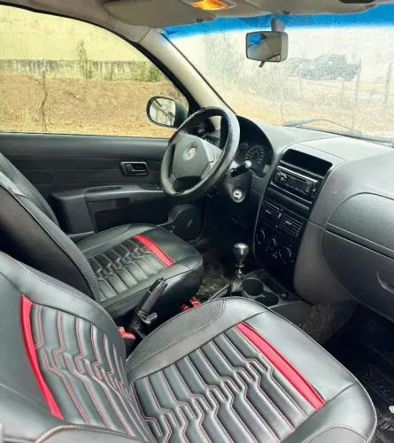 Fiat Strada Working Celeb.1.4 Fire Flex 8V CE 2012