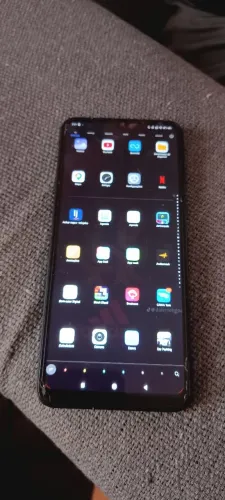 Vende -se um aparelho celular usado