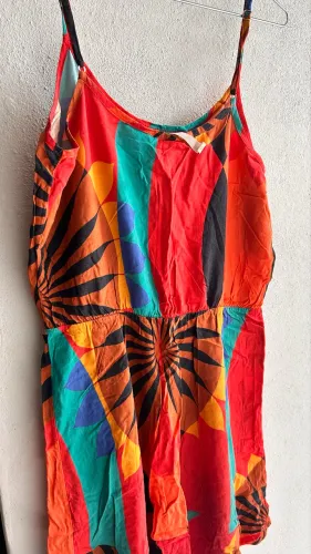 Vestido estampado colorido 