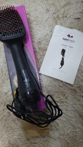 Escova 2 em 1 ( secadora e alisadora) 220v.