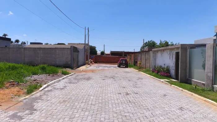 vendo excelente casa em ótimo condomínio av ipês p. alta norte gama