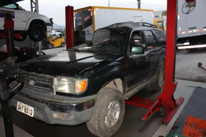 SUCATA HILUX SW4 3.0 DIESEL 1998 PARA RETIRADA DE PEÇAS