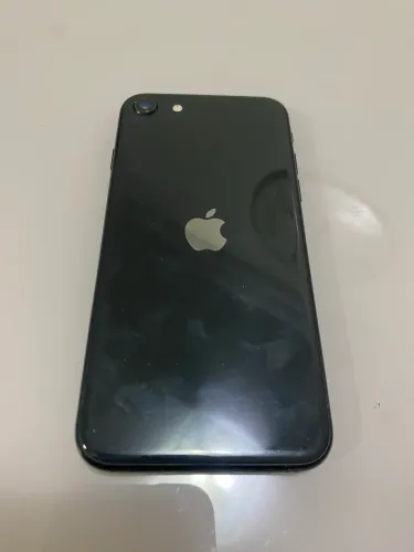 iPhone SE seminovo