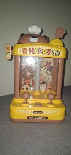 Mini máquina de pegar bichinho pelucia