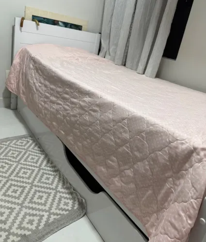 Cama de solteiro 