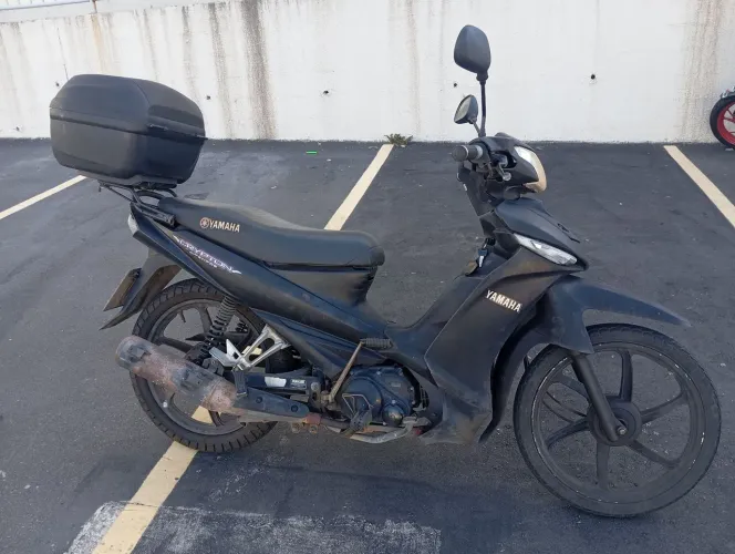 Vendo Moto Crypton Yamaha 115