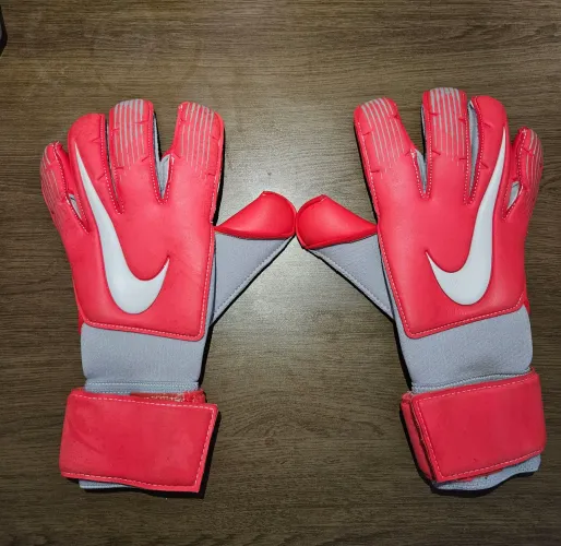 Luva goleiro vapor grip 3 promo