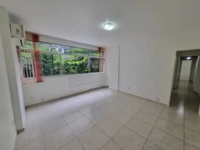 Apartamento : Padrão / Residencial / Leblon