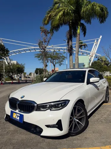 BMW 320I A Modern/sport TB 2.0/a.flex 16V 4P 2022