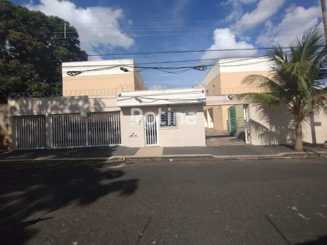 Casa para alugar, 2 quartos, Saraiva - Uberlândia/MG - Rotina Imobiliária