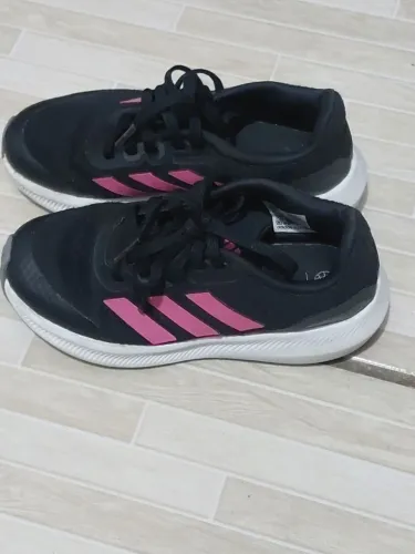 Tenis adidas infantil