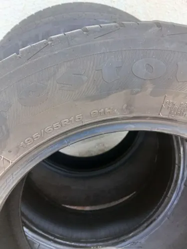 Pneus 195/65/15 